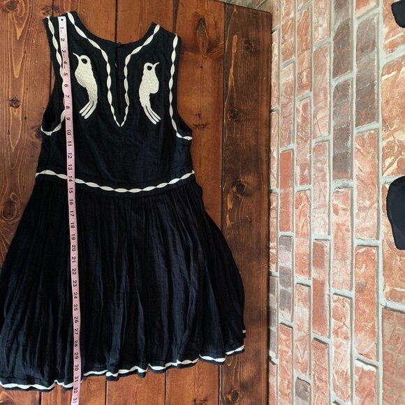 Free People Birds of A Feather Black / White Sleeveless Women's 6 Mini Dress EUC - Picture 11 of 14